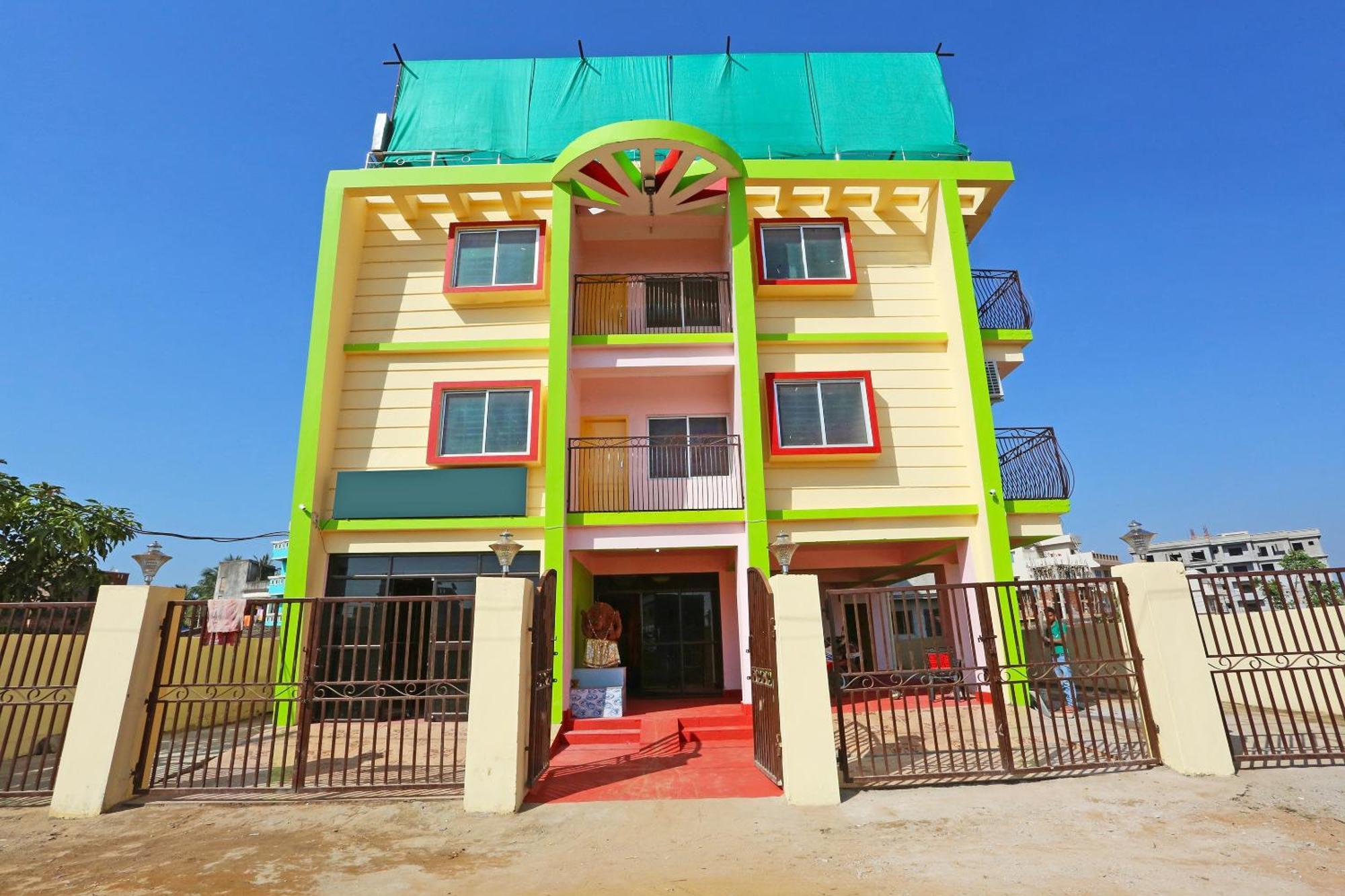 Hotel Grand Paradise Bhubaneswar Exterior photo