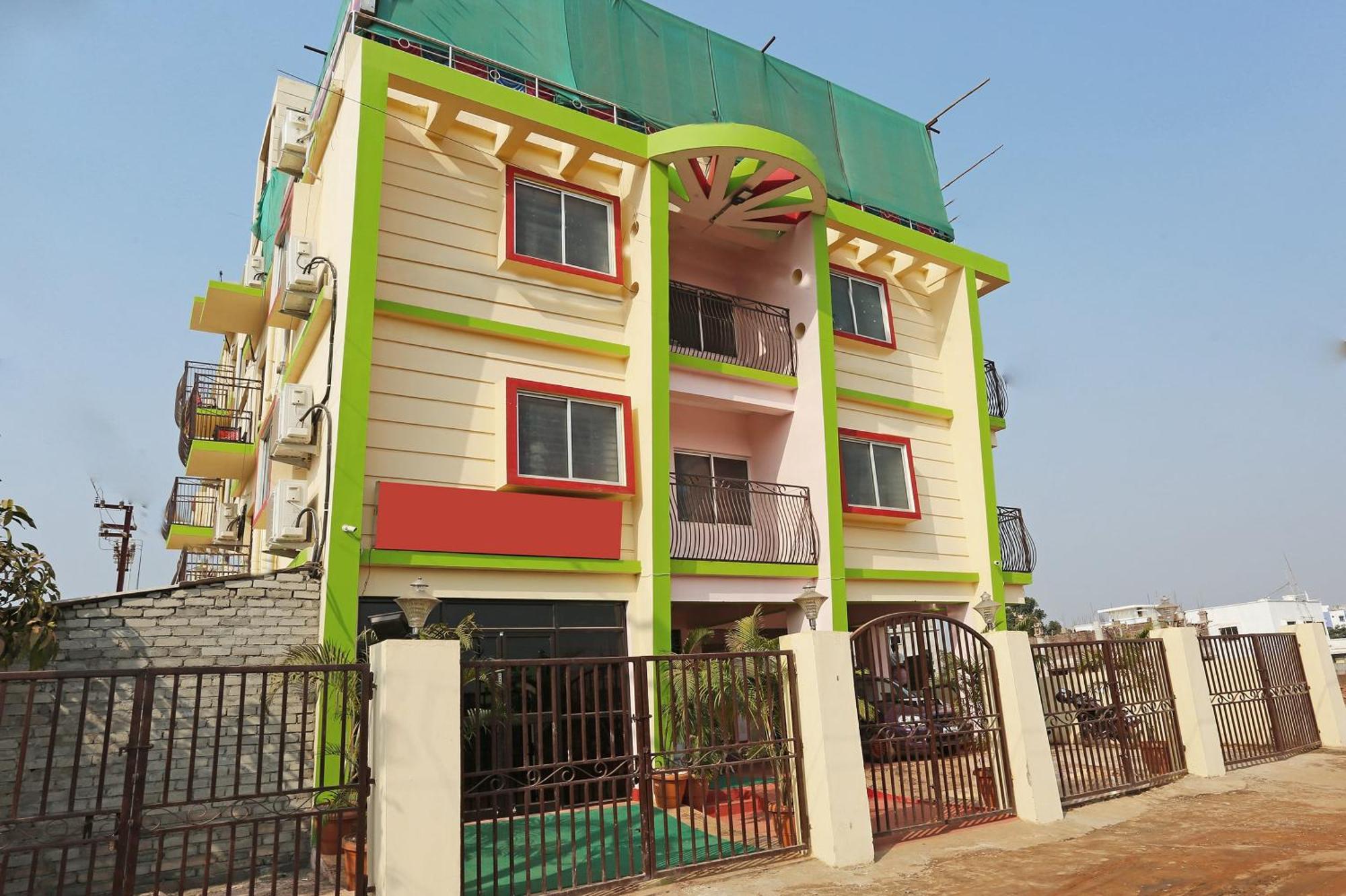 Hotel Grand Paradise Bhubaneswar Exterior photo