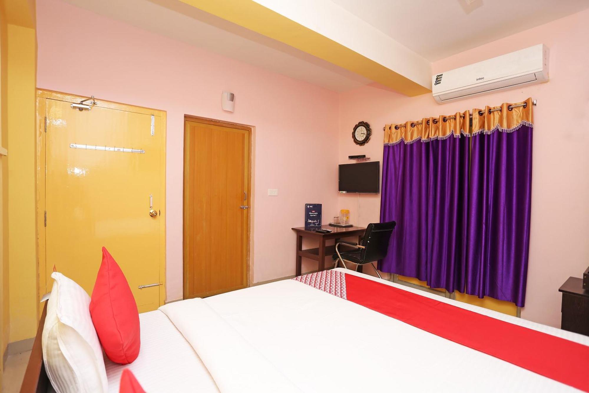 Hotel Grand Paradise Bhubaneswar Exterior photo
